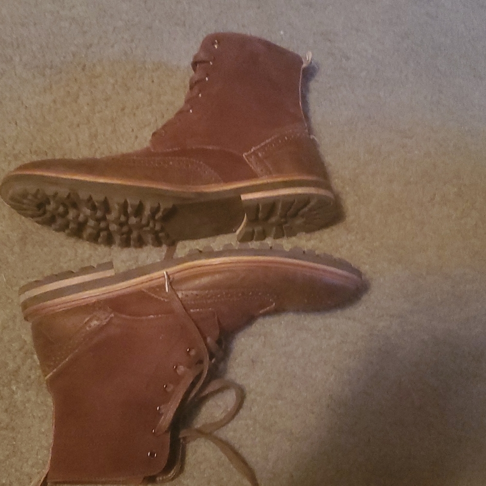 Dress boots